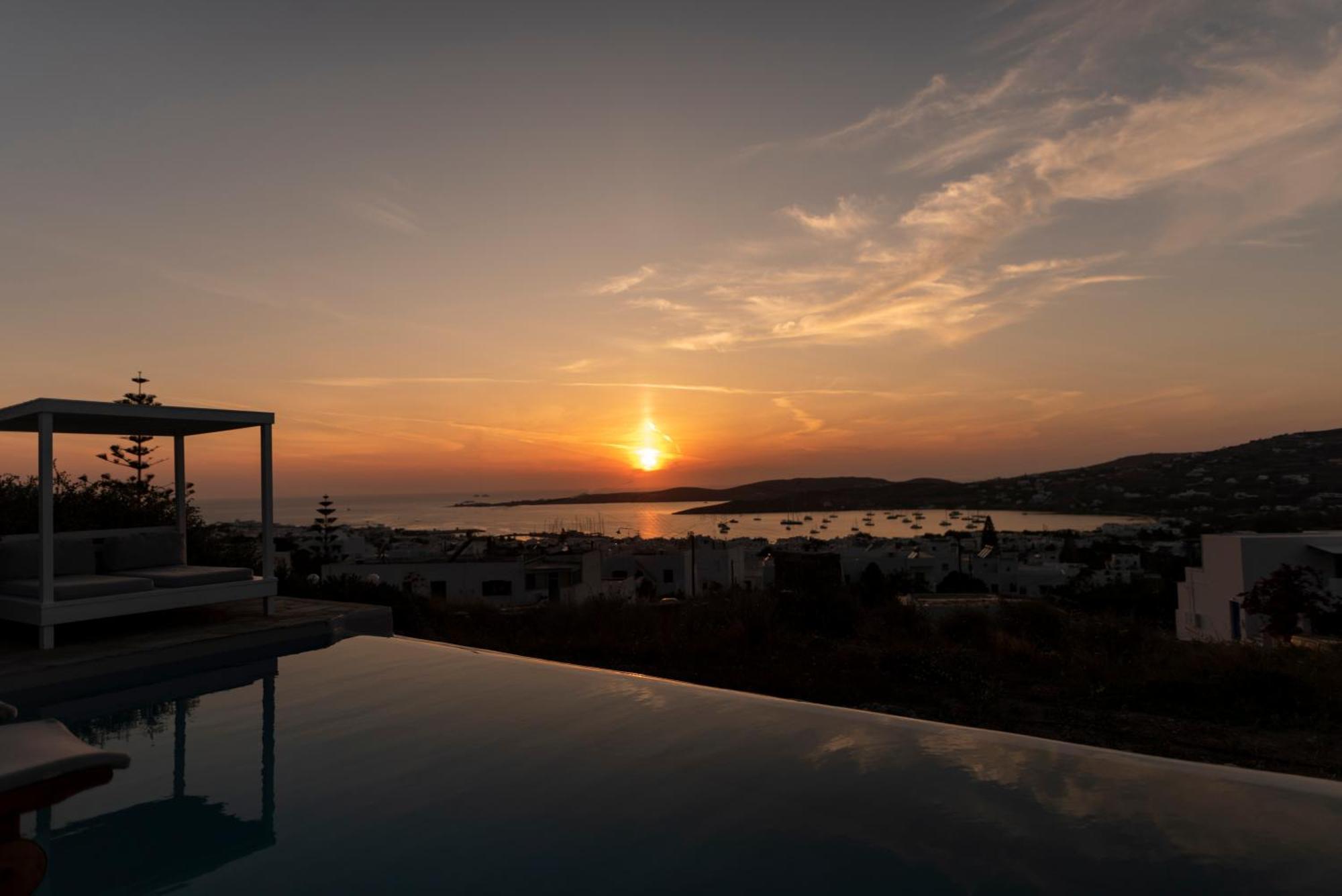 Orasea Villa With Private Pool Páros Buitenkant foto